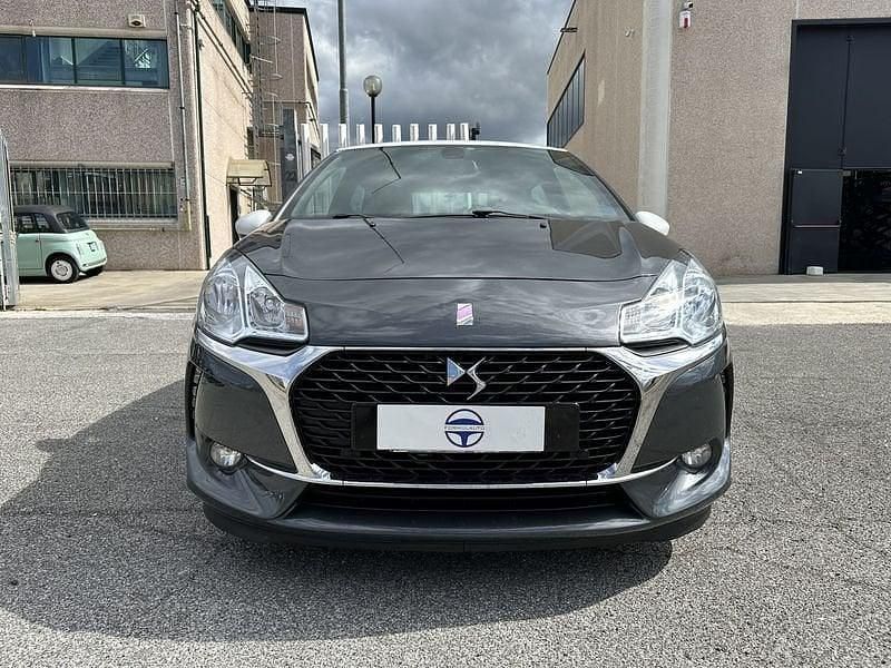 Usata Citroën DS3 Chic 70 CV (51 kW) 2015 Grigio Berlina
