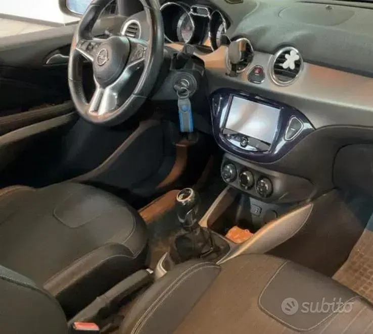 Usata Opel Adam 87 CV (63 kW) 2016 Giallo Utilitaria