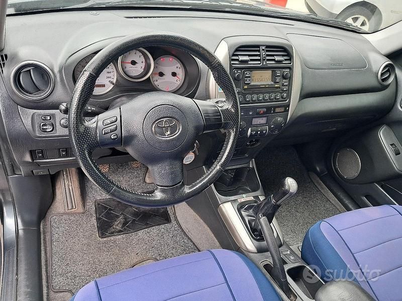 Usata Toyota RAV4 2006 Grigio SUV