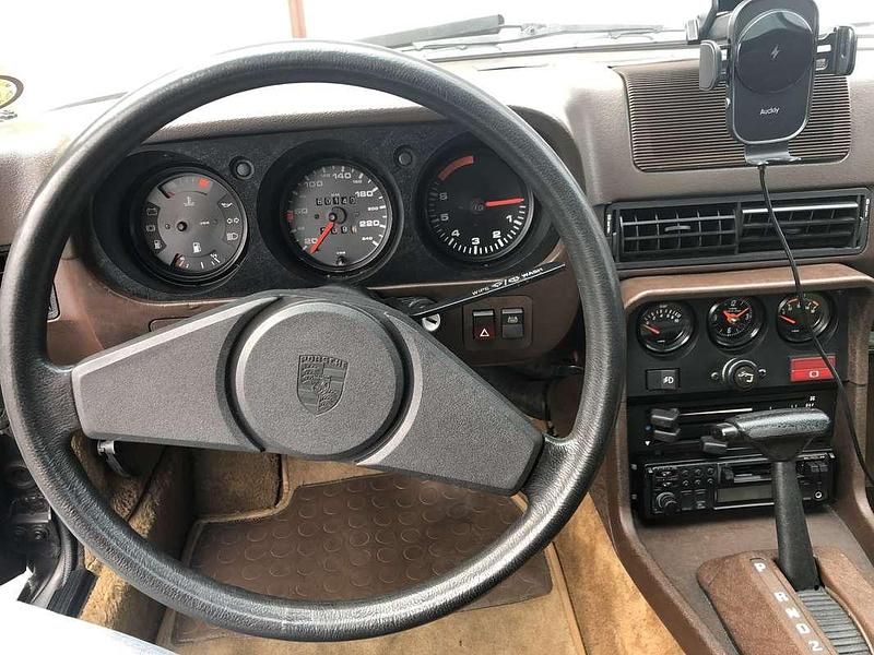 Usata Porsche 924 125 CV (91 kW) 1979 Grigio Coupé