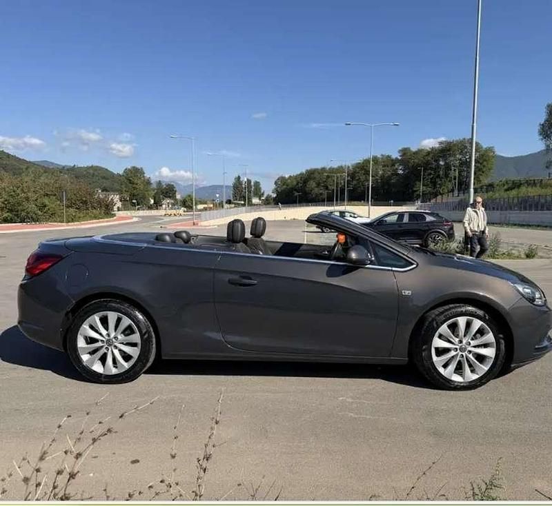 Usata Opel Cascada Cosmo 165 CV (121 kW) 2013 Cabrio