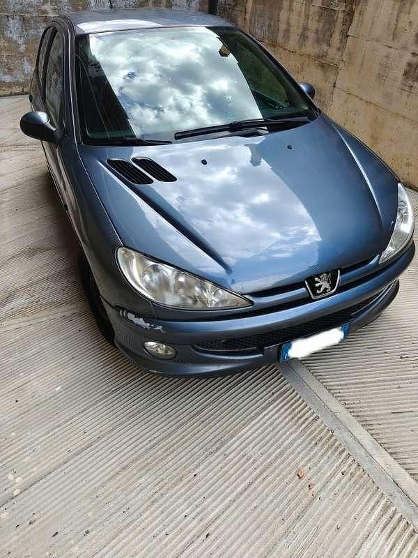 Usata Peugeot 206 68 CV (50 kW) 2007 Grigio Berlina