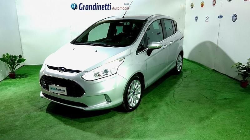 Grigio Usata 2014 Ford B-MAX Titanium Monovolume | 7900 € (Buon prezzo) - Immagine 1/4
