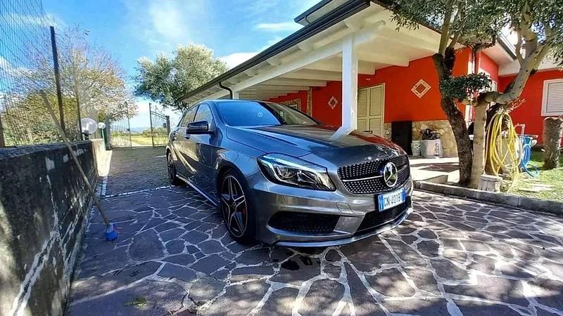 Usata Mercedes A180 Executive 109 CV (80 kW) 2012 Berlina
