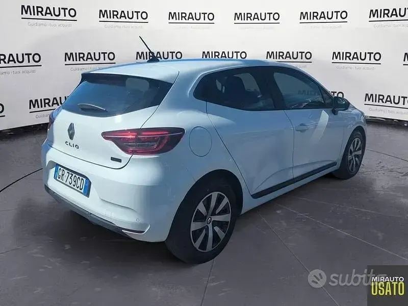 Usata Renault Clio V Evolution 145 CV (106 kW) 2023 Bianco Berlina