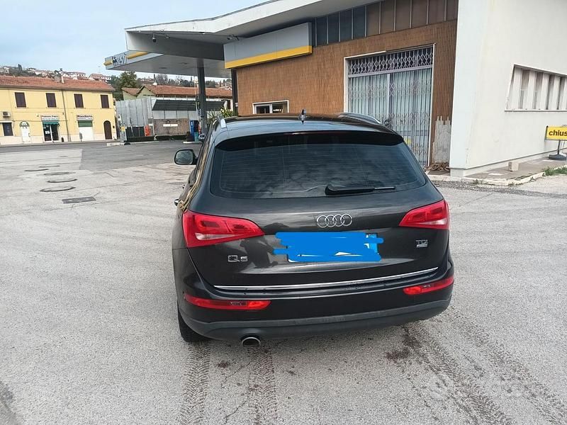 Usata Audi Q5 Ambiente 150 CV (110 kW) 2016 Grigio SUV