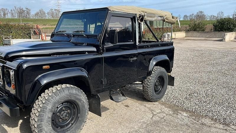 Usata Land Rover Defender 122 CV (89 kW) 2002 SUV