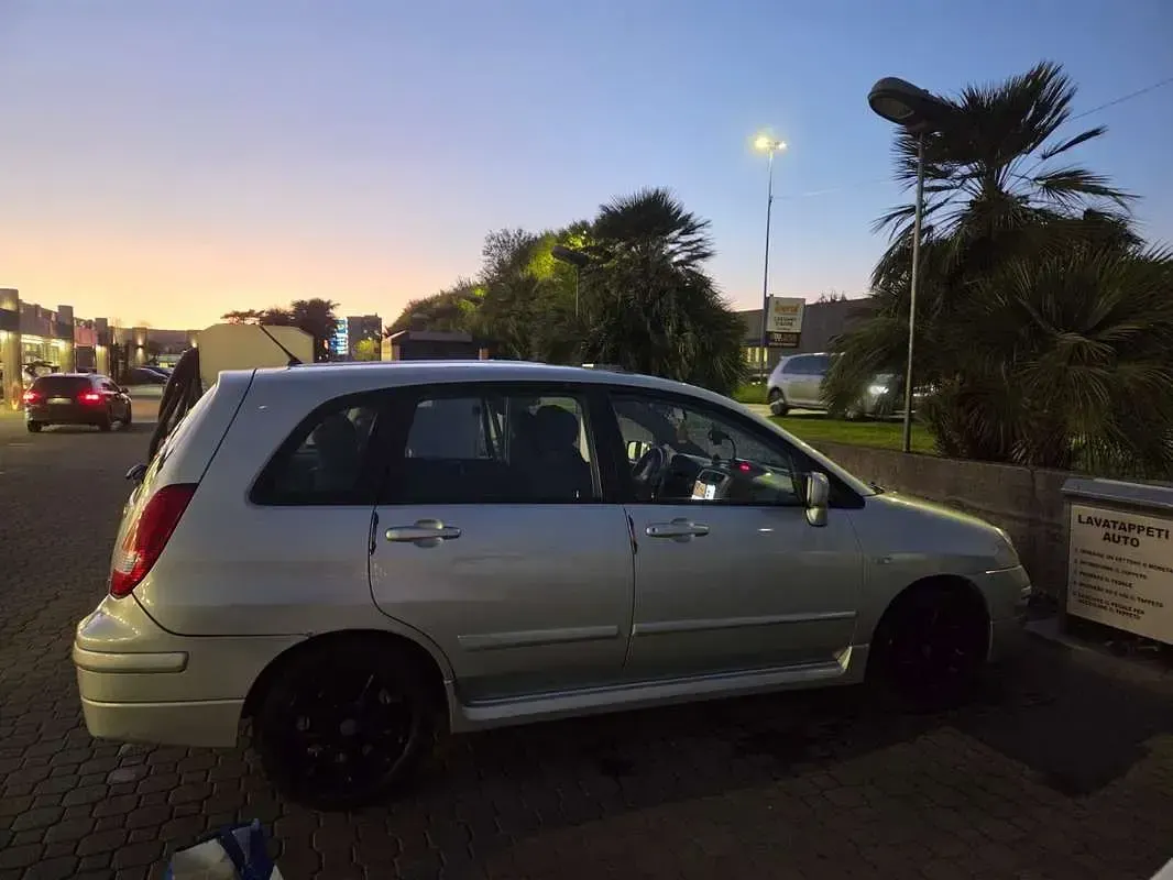 Usata Suzuki Liana 103 CV (75 kW) 2005 Station wagon