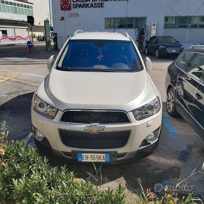 Usata Chevrolet Captiva LTZ 184 CV (135 kW) 2011 Bianco SUV