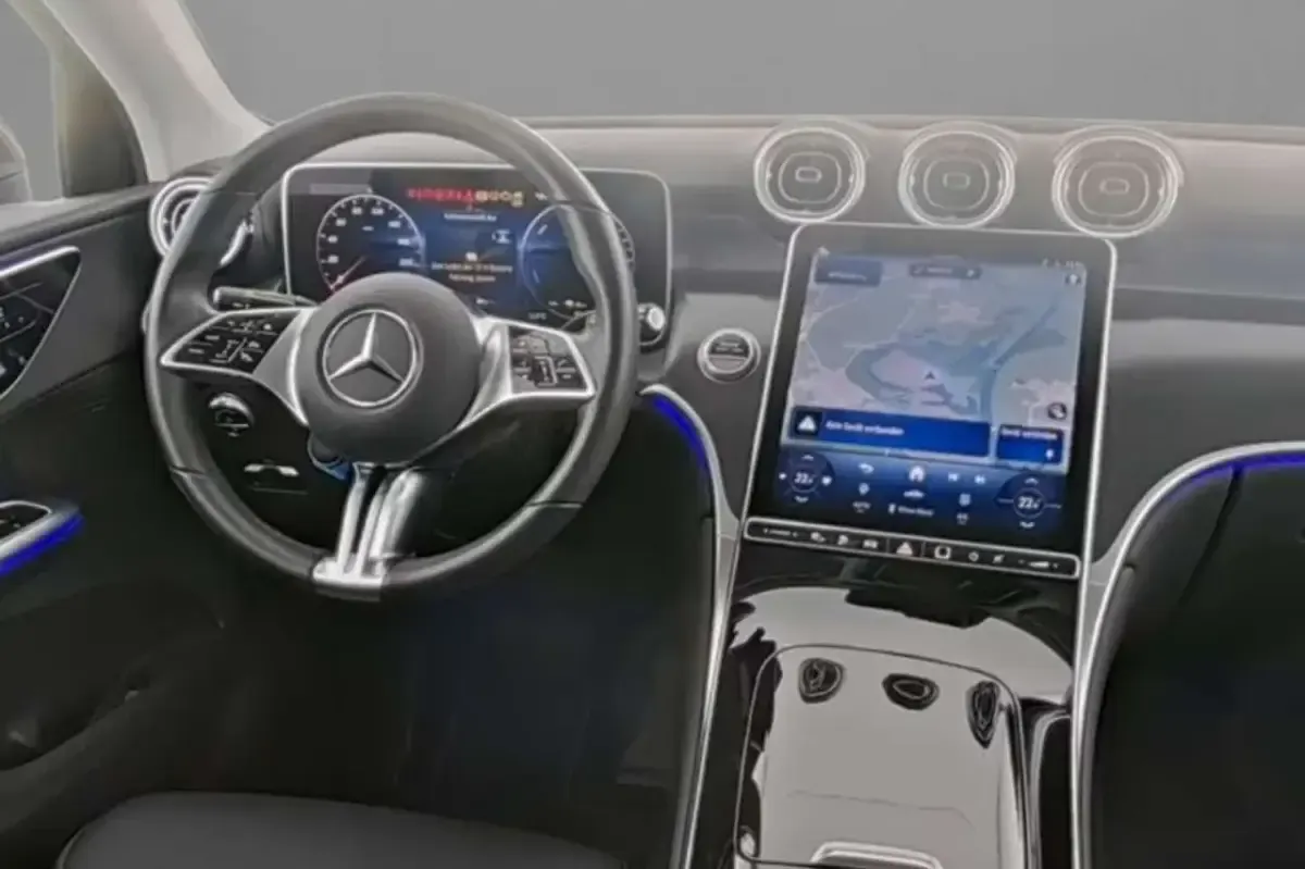 Usata Mercedes GLC300e Advanced Plus 333 CV (244 kW) 2024 Nero SUV