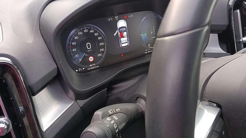 Usata Volvo XC40 Core 129 CV (94 kW) 2023 Nero SUV