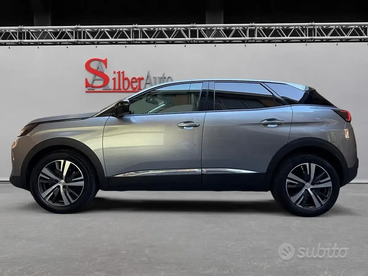 Usata Peugeot 3008 Allure 131 CV (96 kW) 2022 Grigio SUV