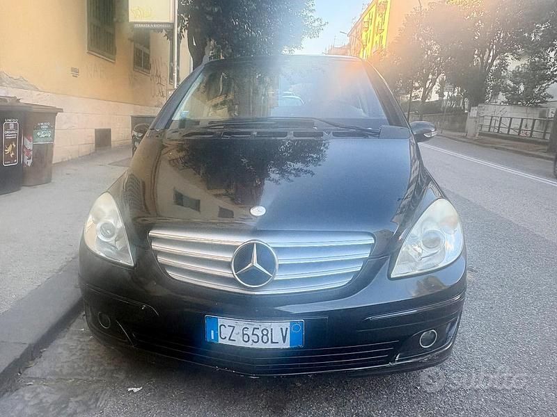 Usata Mercedes B200 2007 Nero Monovolume
