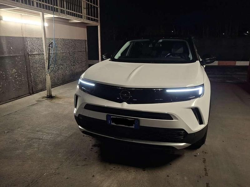 Usata Opel Mokka Elegance 136 CV (100 kW) 2023 Bianco SUV