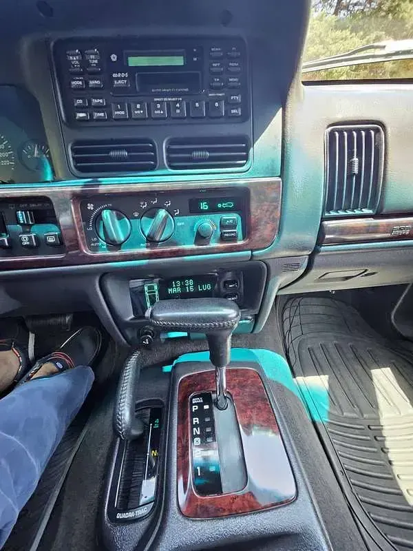 Usata Jeep Grand Cherokee Limited 250 CV (183 kW) 1997 Argento SUV
