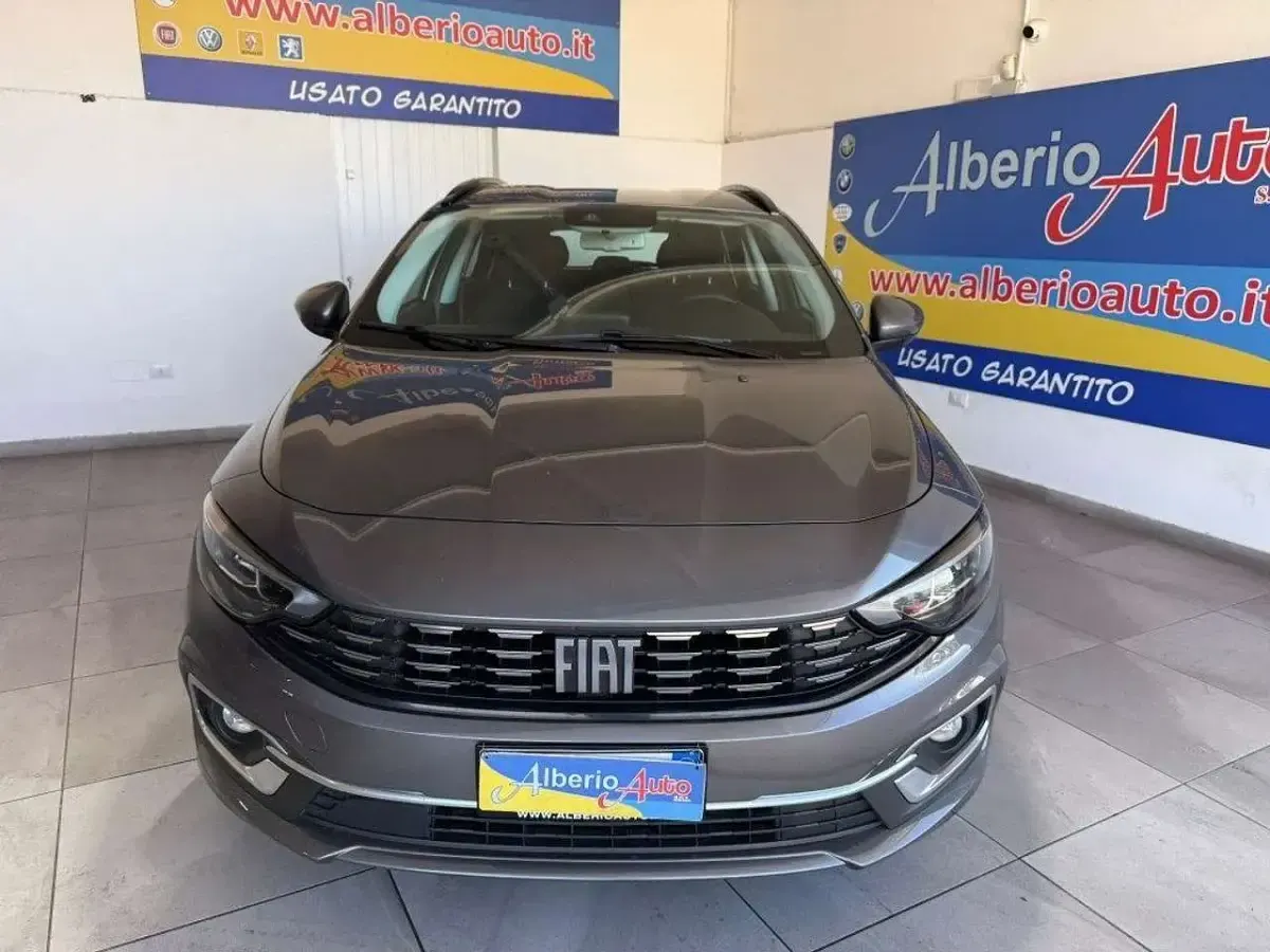 Usata Fiat Tipo Business 131 CV (96 kW) 2021 Grigio scuro Station wagon