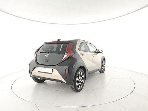 Second-hand Toyota Aygo X Trend 72 CP (52 kW) 2025 Bej SUV