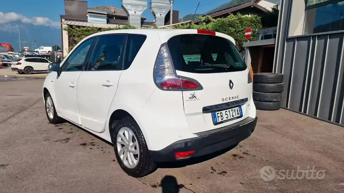 Usata Renault Scénic III LIMITED 110 CV (80 kW) 2015 Other Monovolume