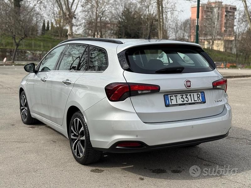 Usata Fiat Tipo Lounge 120 CV (88 kW) 2018 Grigio Station wagon