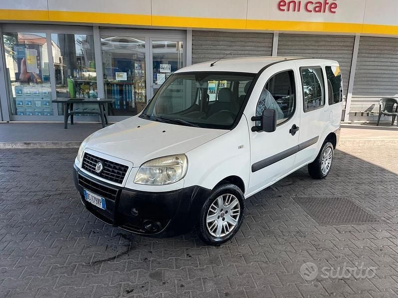 Bianco Usata 2008 Fiat Doblò Monovolume | 2400 € (Super prezzo) - Immagine 1/4