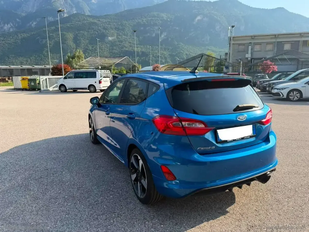 Usata Ford Fiesta ST-Line 95 CV (69 kW) 2020 Blu/azzurro Utilitaria