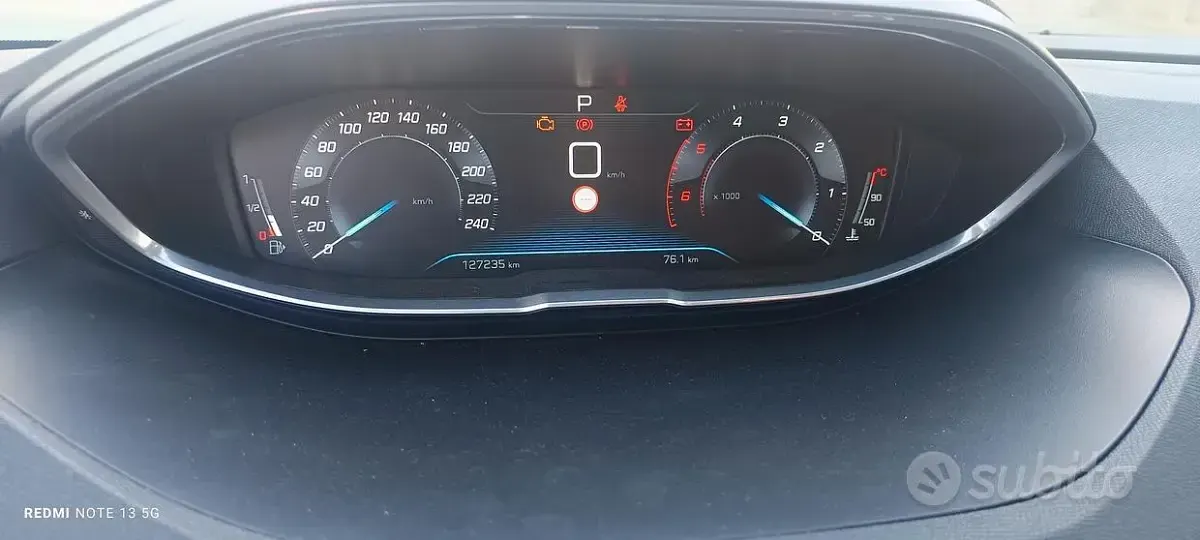 Usata Peugeot 3008 120 CV (88 kW) 2017 Giallo SUV