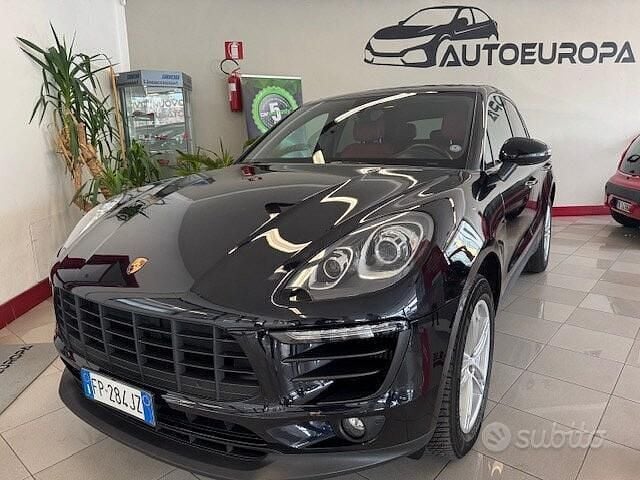 Nero Usata 2018 Porsche Macan SUV | 35.900 € (Buon prezzo) - Immagine 1/4