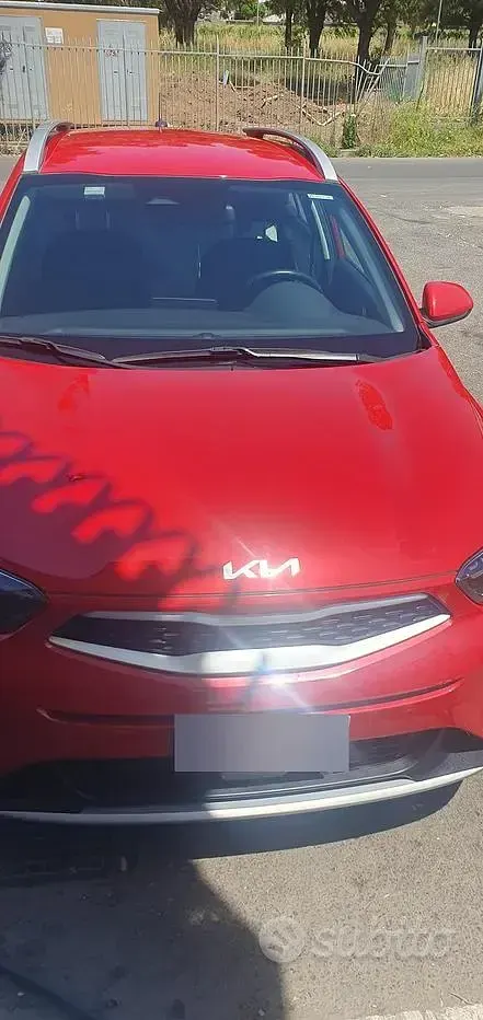 Usata Kia Stonic Urban 84 CV (61 kW) 2024 Rosso SUV