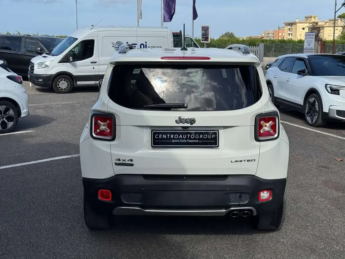 Usata Jeep Renegade Limited 140 CV (102 kW) 2015 Bianco SUV