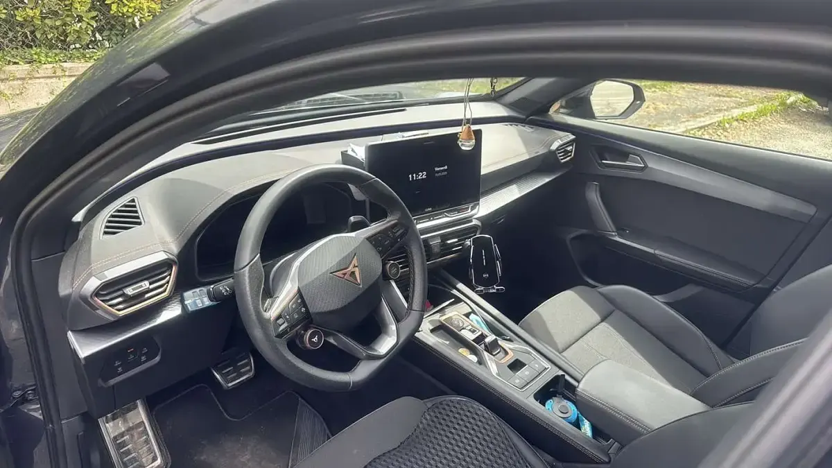 Usata Cupra Formentor 150 CV (110 kW) 2025 Blu/azzurro SUV