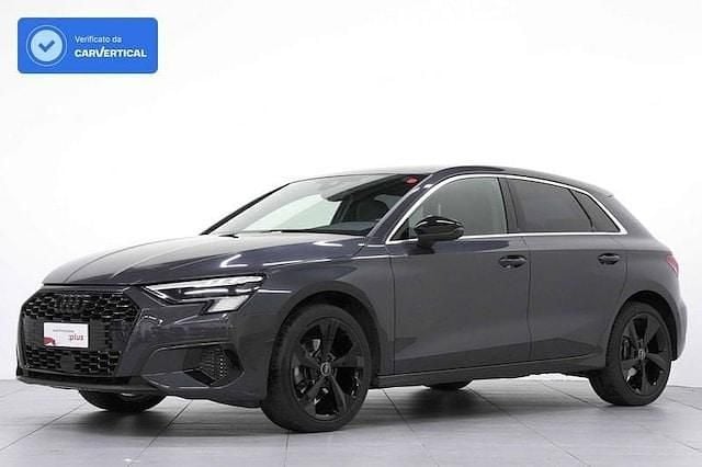 Usata Audi A3 Advanced Plus 150 CV (110 kW) 2023 Grigio manhattan metallizzato Berlina