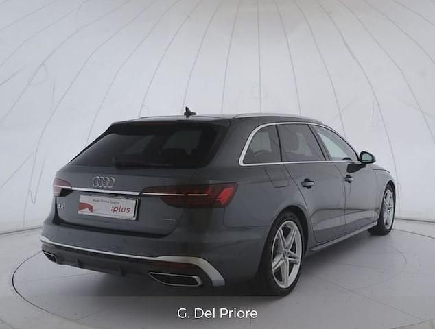 Usata Audi A4 S-Line 204 CV (150 kW) 2024 Grigio daytona perla Station wagon