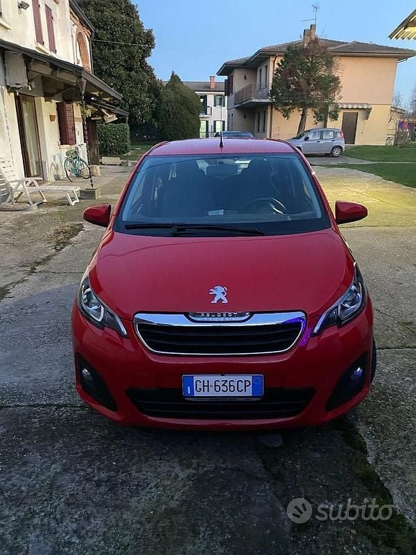 Rosso Usata 2021 Peugeot 108 Due volumi | 9500 € - Immagine 1/4