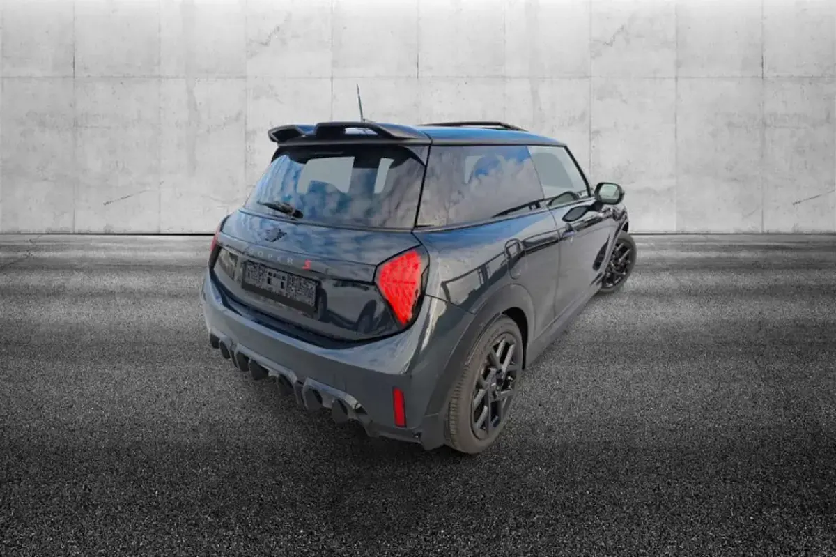 Usata Mini John Cooper Works 204 CV (150 kW) 2024 Grigio Utilitaria