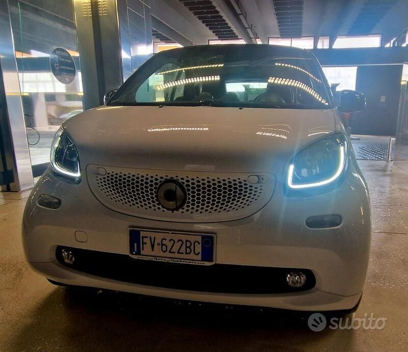 Usata 2016 Smart ForTwo Coupé Coupé | 10.500 € (Buon prezzo) - Immagine 1/4