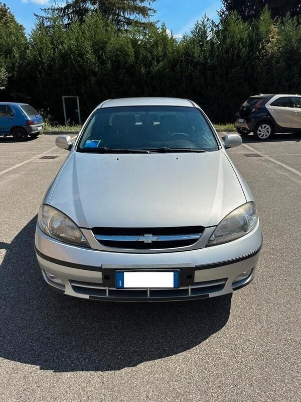 Usata Chevrolet Lacetti 95 CV (69 kW) 2010 Argento Berlina