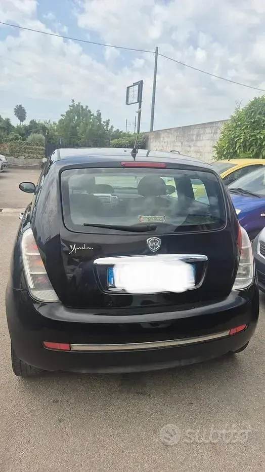 Usata Lancia Ypsilon 60 CV (44 kW) 2009 Marrone Utilitaria