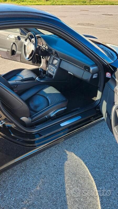 Usata Porsche 911 325 CV (239 kW) 2004 Nero Coupé