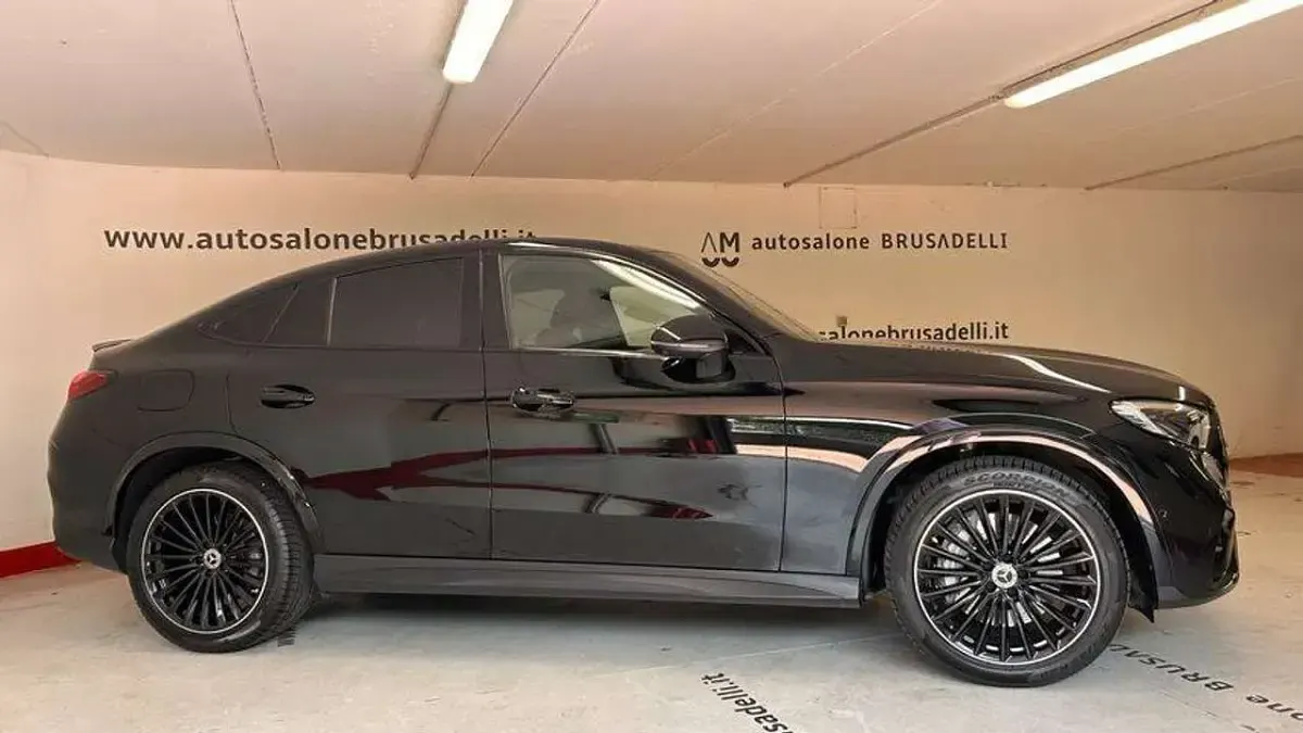 Usata Mercedes GLC200 Advanced 204 CV (150 kW) 2023 Nero ossidana SUV