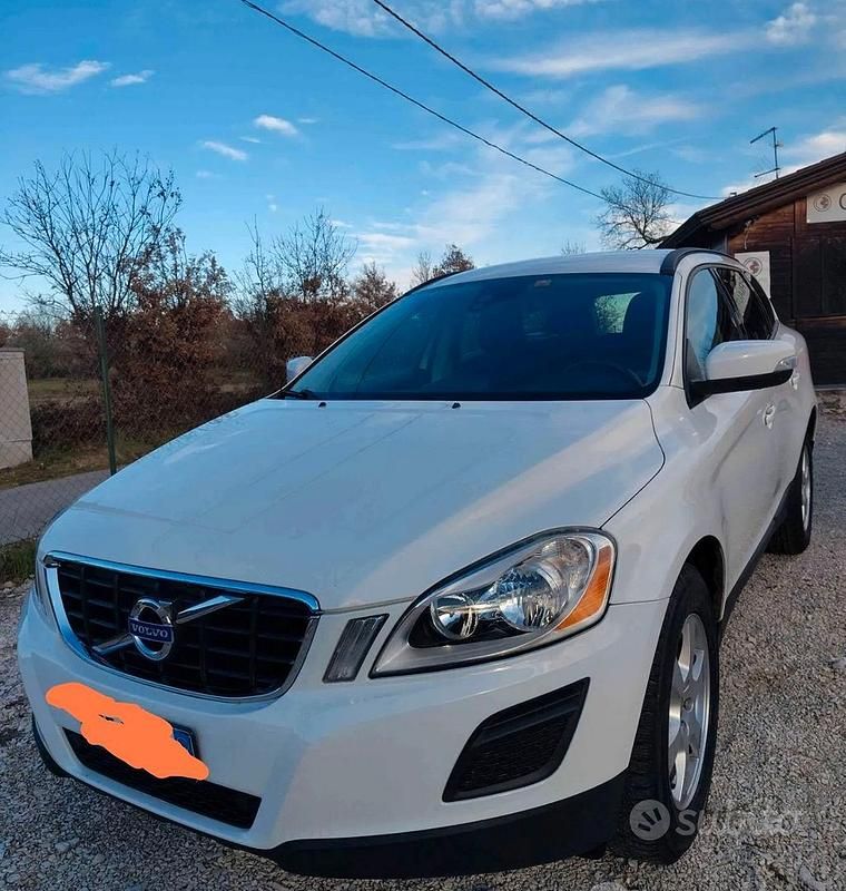 Usata Volvo XC60 Momentum 163 CV (119 kW) 2013 Bianco SUV