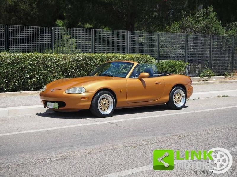 Arancione Usata 2000 Mazda MX5 Cabrio | 7490 € (Ottimo prezzo) - Immagine 1/4