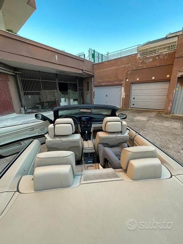 Usata BMW 320 Cabriolet 184 CV (135 kW) 2012 Nero Cabrio