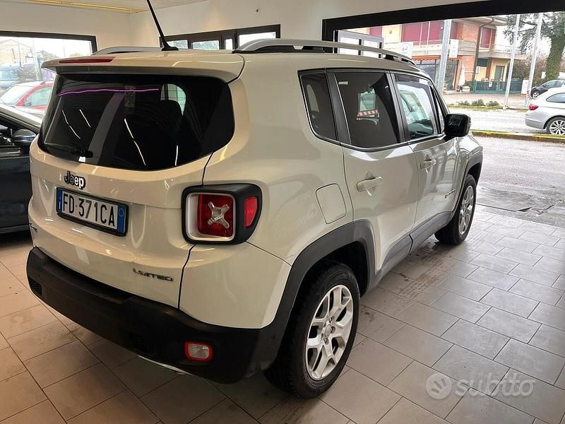 Usata Jeep Renegade Limited 140 CV (102 kW) 2016 Bianco SUV