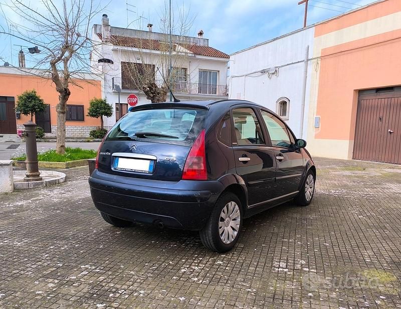 Usata Citroën C3 Exclusive 70 CV (51 kW) 2003 Blu Utilitaria