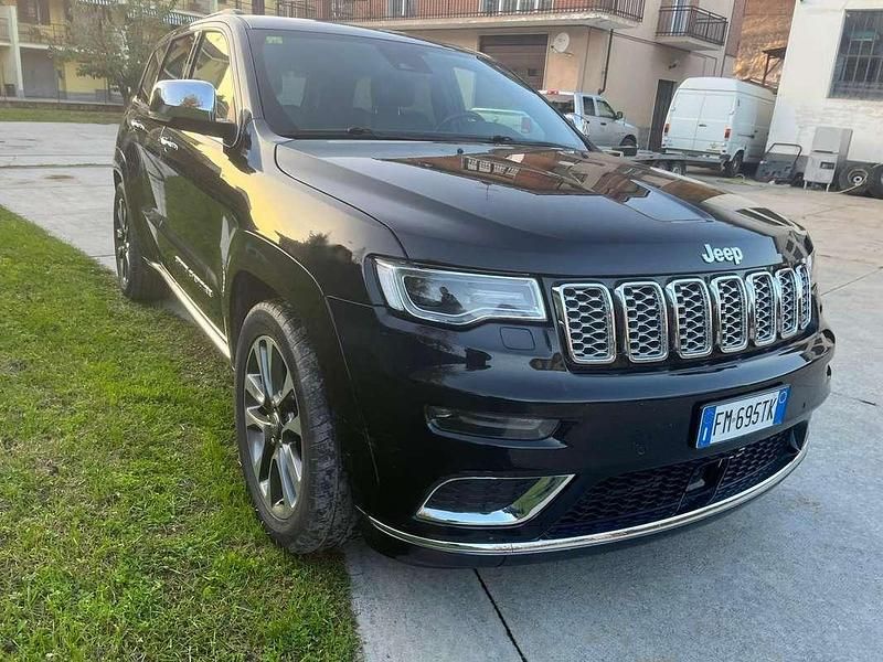 Nero Usata 2018 Jeep Grand Cherokee Summit SUV | 25.000 € (Molto cara) - Immagine 1/4