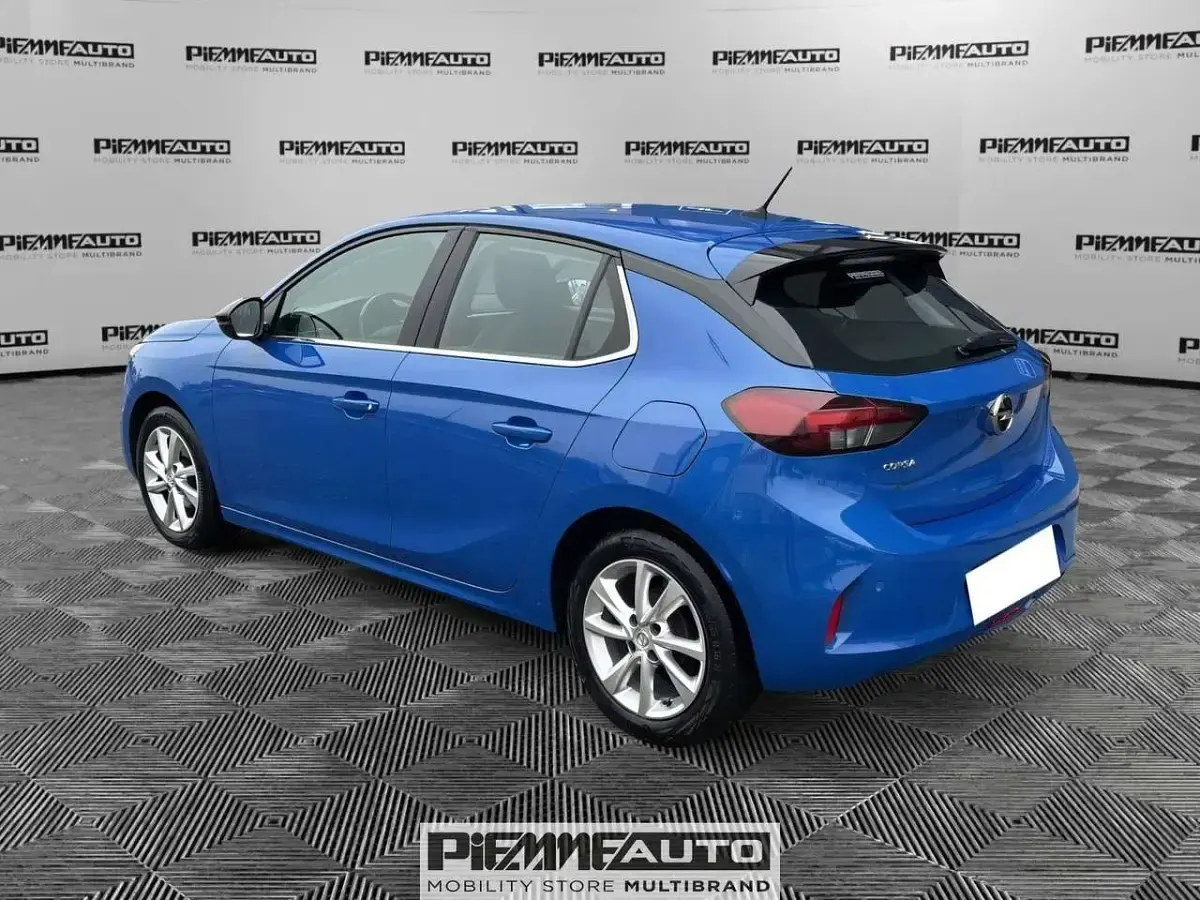 Usata Opel Corsa Elegance 75 CV (55 kW) 2021 Blu/azzurro Utilitaria