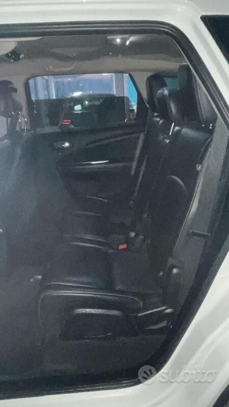 Usata Fiat Freemont Lounge 170 CV (125 kW) 2012 Bianco SUV