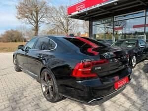 Usata Volvo S90 407 CV (299 kW) 2018 Nero Berlina