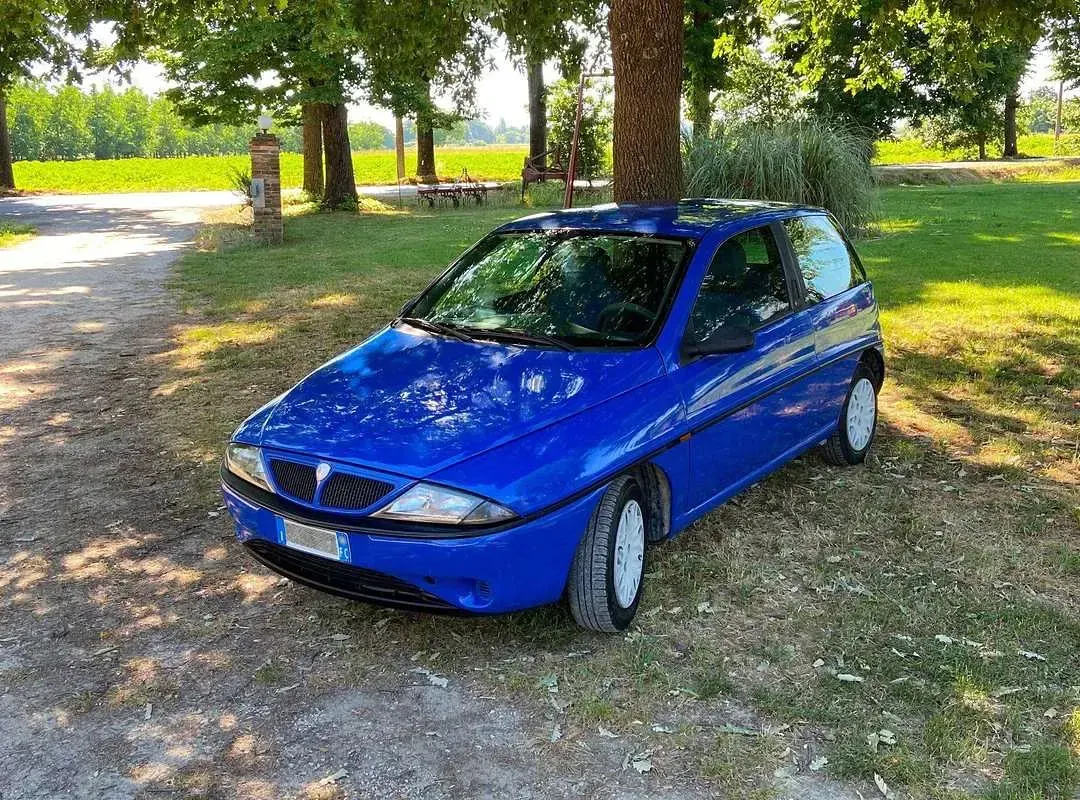 Usata Lancia Ypsilon 54 CV (39 kW) 2000 Blu/azzurro Utilitaria