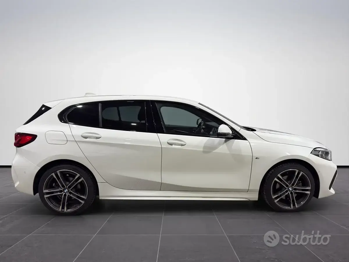 Usata BMW 116 M Sport 109 CV (80 kW) 2023 Bianco Utilitaria